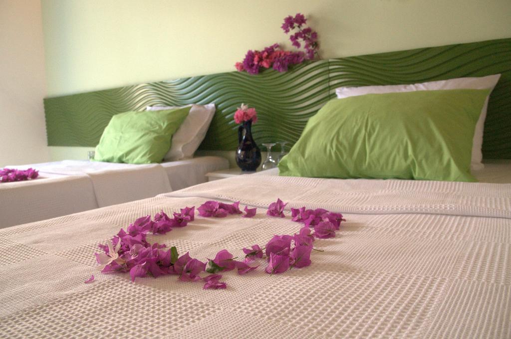 Pasalimani Hotel Cesme Room photo